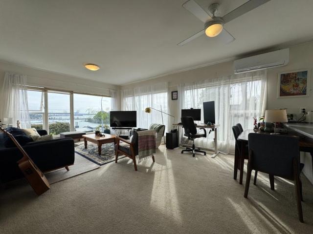 orakei, 2 bedrooms