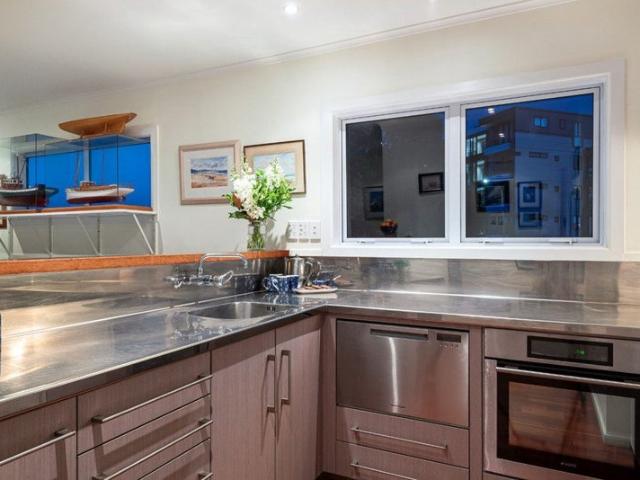 orakei, 2 bedrooms
