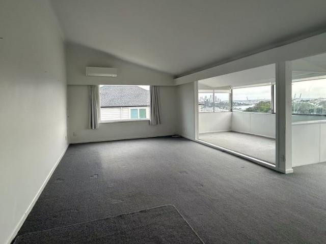 orakei, 2 bedrooms