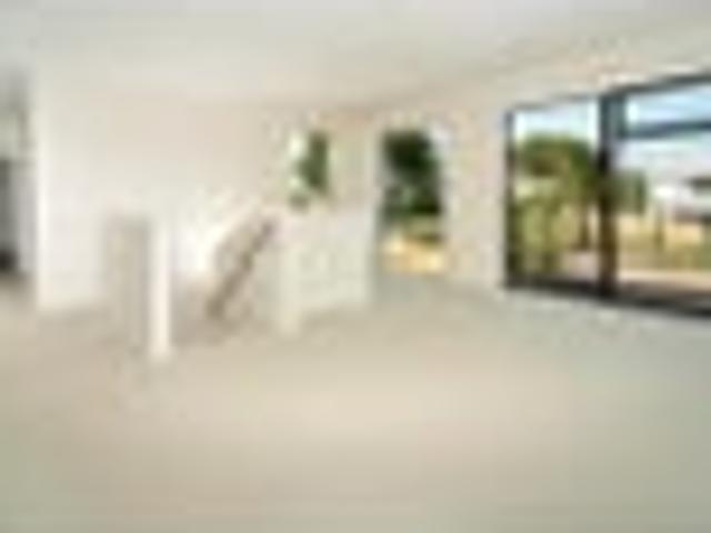 Orakei, 4 bedrooms, $1295 pw