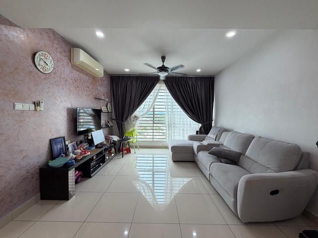 Orange 3 Condo Bagan Ajam butterworth 1333sf renovated