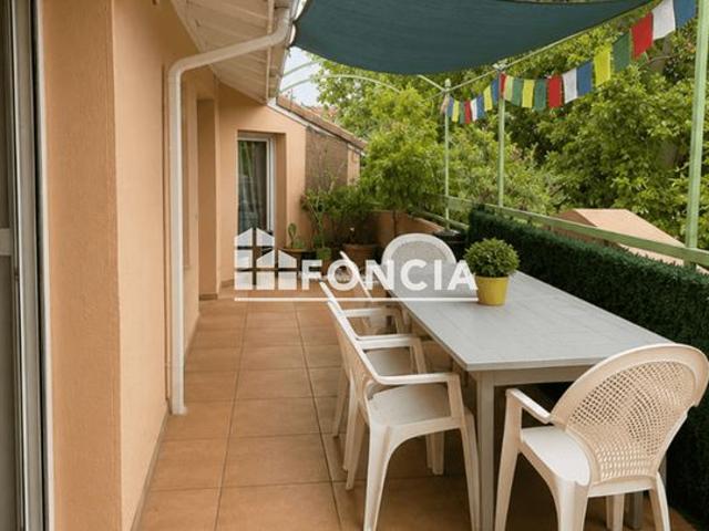 ORANGE À VENDRE – Superbe appartement T4 de 118 m² avec terrasse, garage, parking et cave