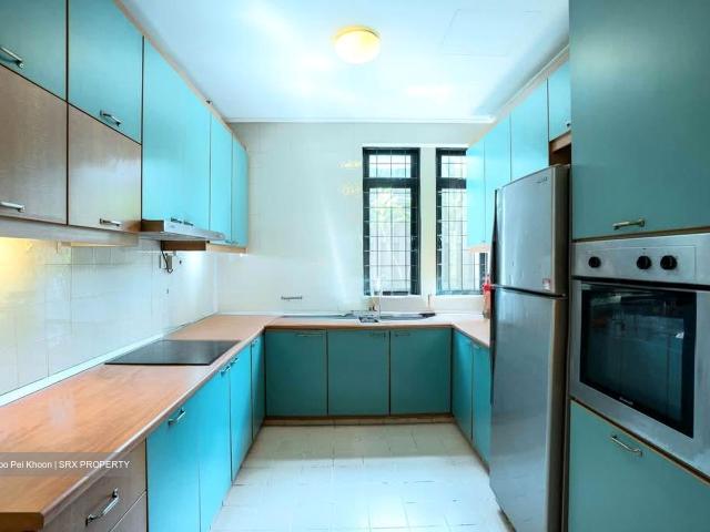 Orange Grove Road D10, Semi