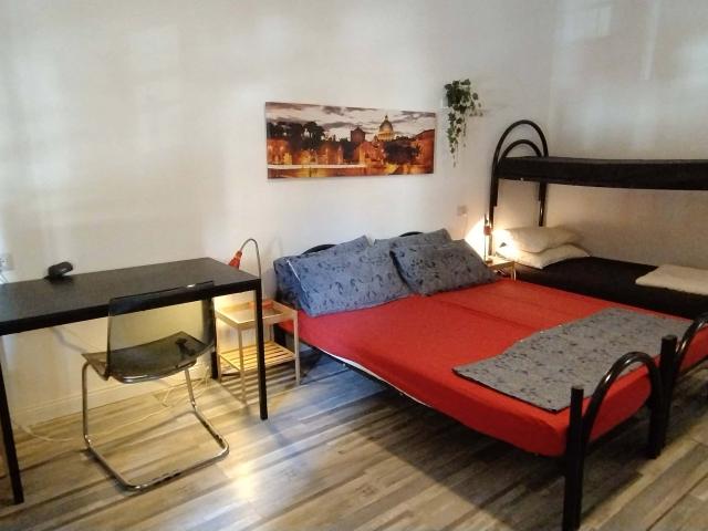 Orange Room Viale Leonardo da Vinci 223, Roma