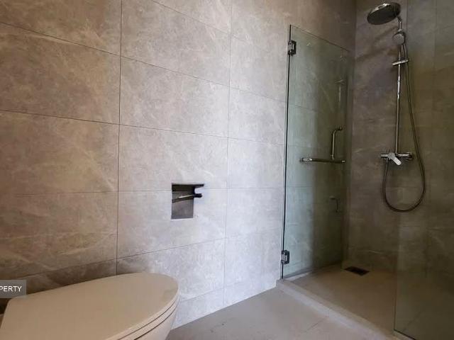 Orange Regency D10, Apartment