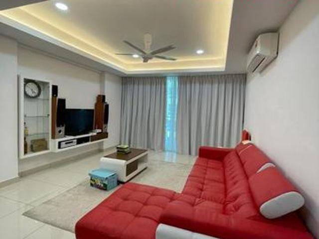 Orange Regency Ong Yi How Raja Uda