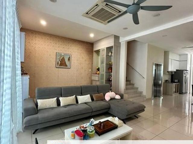 Orange Villa