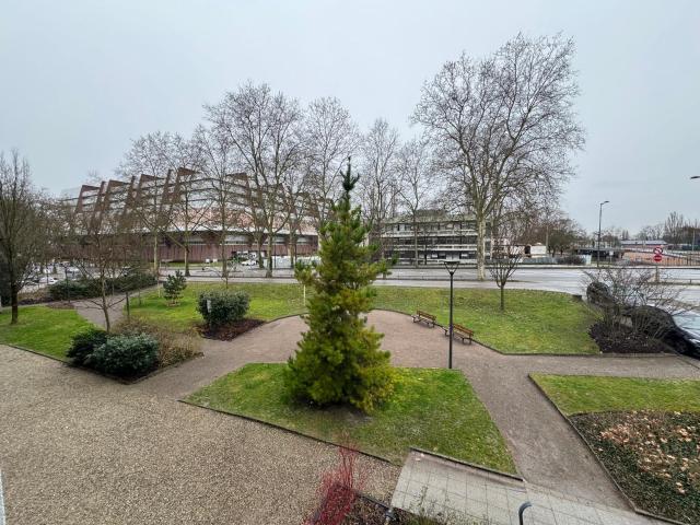 ORANGERIE EN FACE DES INSTITUTIONS EUROPEENNES