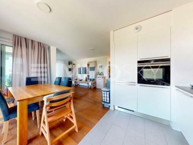 Orbe  Appartement 3.5 pièces idéalement situé au cur des commodités