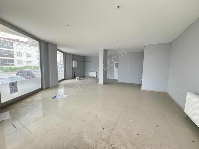 Orbey Den Çorlu Da Havuzlar Mah. Kiralık Düz Giriş Dükkan