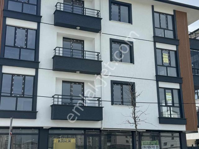 Orbey Den Çorlu Çobançeşme Mah Cadde Cephe 215 M2 Kiralık Dükkan