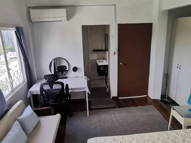 Orchard Central Somerset MRT master room
