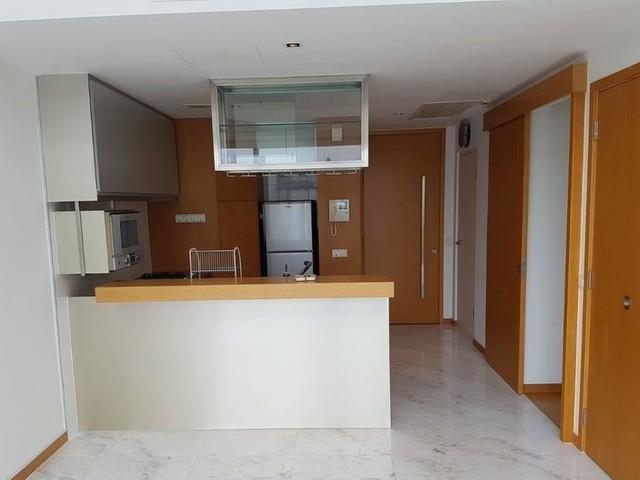 Orchard 2 bedroom condo for RENT
