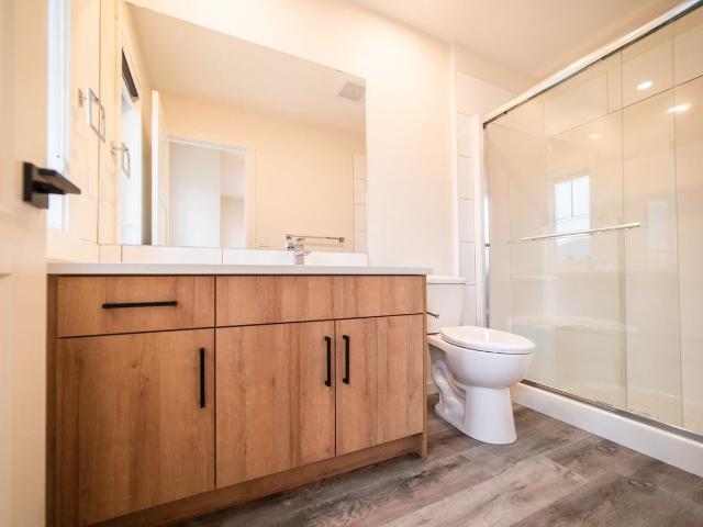 Orchards at Ellerslie Duplexes with Garage & Fenced Yard 5 Bedroom Apartment for Rent at 2766 2704 2766 Chokecherry Place Sw, Edmonton, AB T6X 2J9 The Orchards At Ellerslie