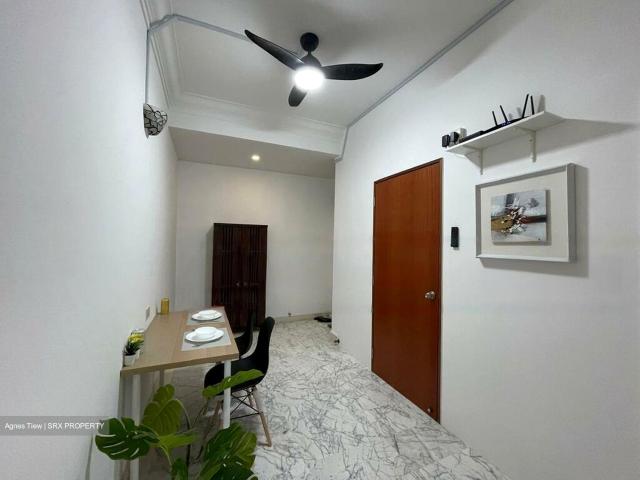 Orchid Apartment D11, Apartment