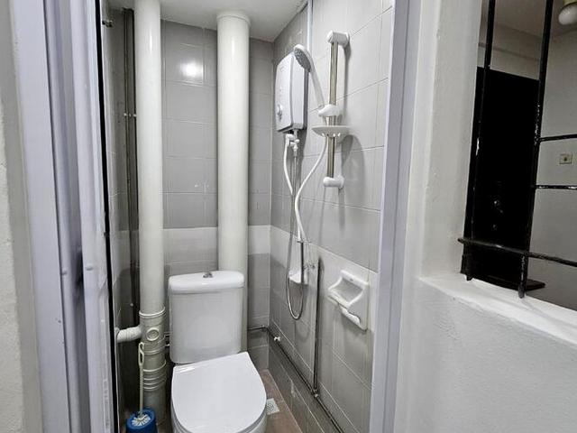 Orchid Park Condominium D27, Condominium