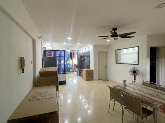 Orchid Park Condominium D27, Condominium