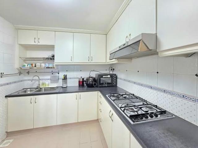 Orchid Park Condominium For Sale, $960,000, 2 Bed 3 Bath 980 sqft $980.00 psf