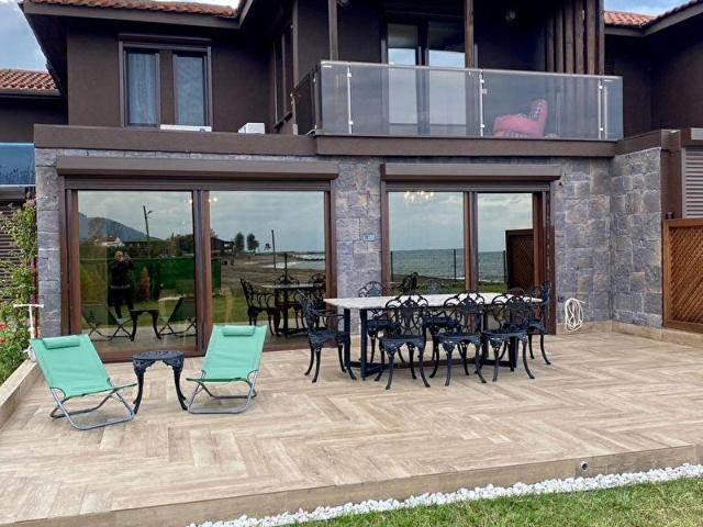 ORDU CUMHURİYET DE DENİZE SIFIR DUBLEKS VİLLA