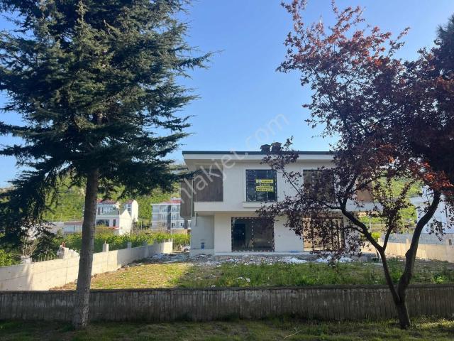 Ordu Turnasuyu Sahile Yürüme Mesafesinde 4+1 Acil Satılık Villa