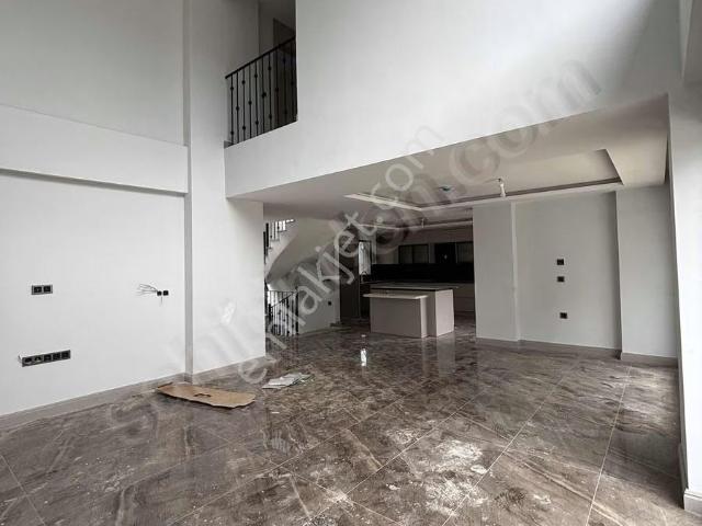Orduda Lüks Ve Prestiji Buluşturan Satılık Villa