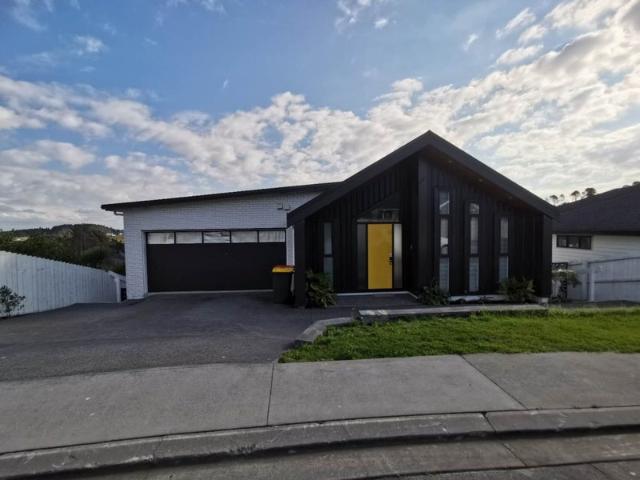 orewa, 4 bedrooms