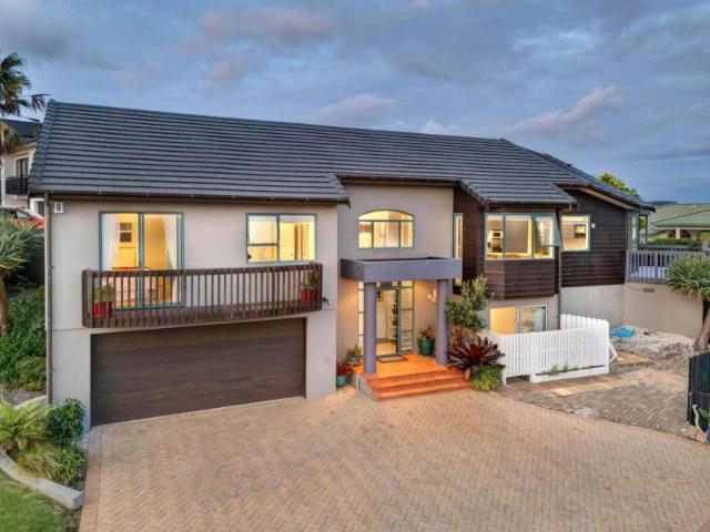 orewa, 4 bedrooms