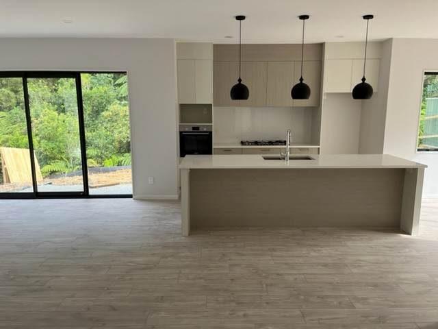 orewa, 4 bedrooms
