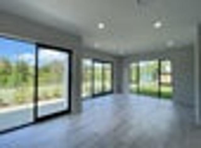 Orewa, 4 bedrooms, $850 pw