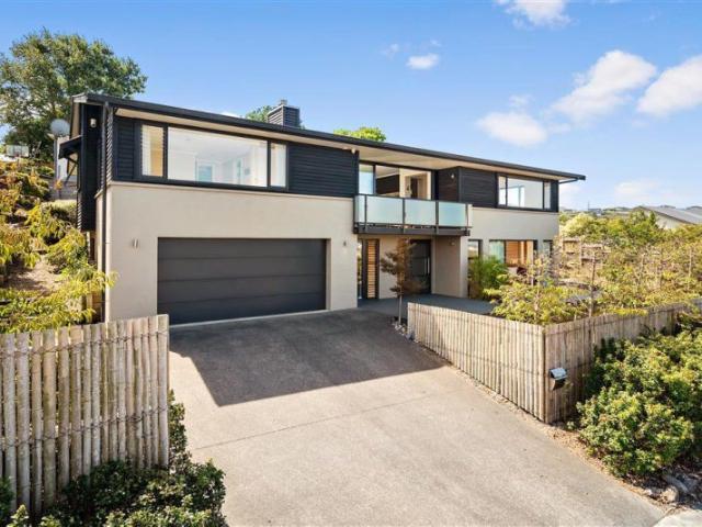 orewa, 4 bedrooms