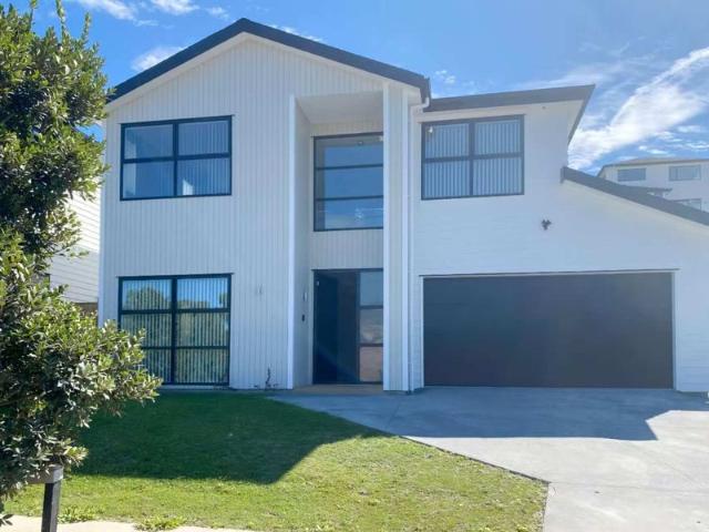 orewa, 5 bedrooms