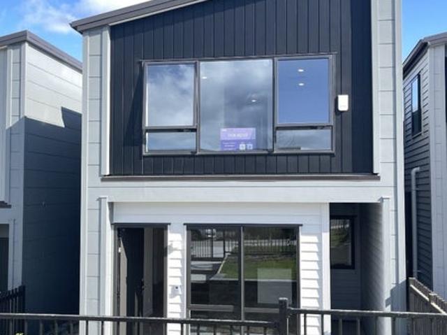 orewa, 6+ bedrooms
