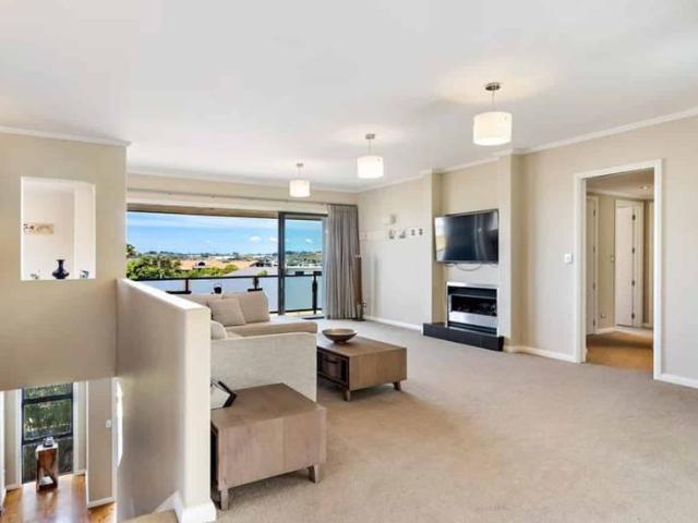 OREWA $1100