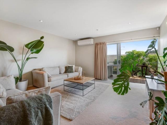 orewa, 2 bedrooms