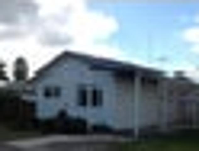 Orewa, 2 bedrooms, $620 pw