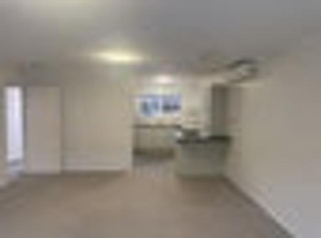 Orewa, 2 bedrooms, $620 pw