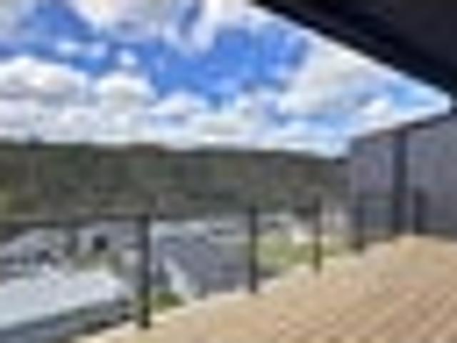Orewa, 2 bedrooms, $695 pw