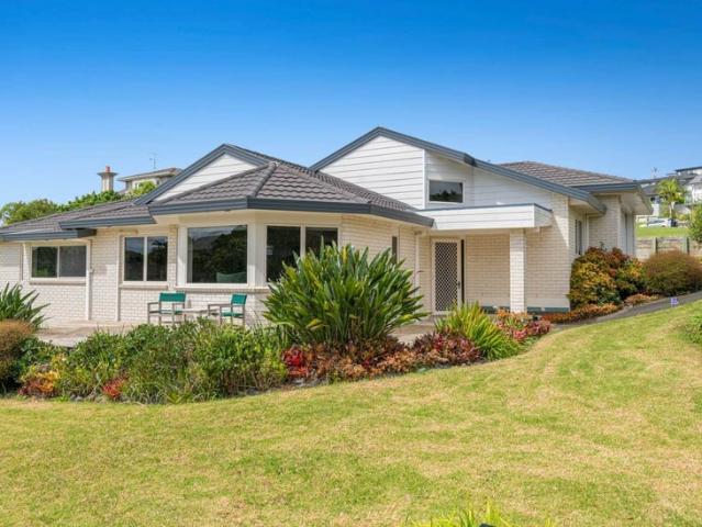 orewa, 3 bedrooms