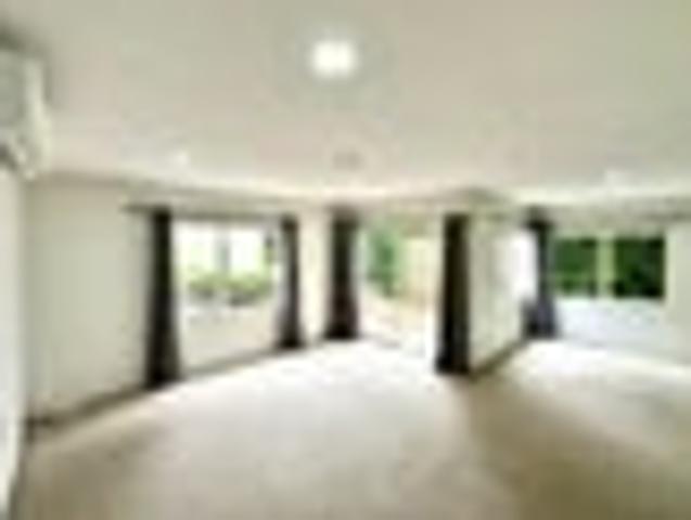 Orewa, 3 bedrooms, $580 pw
