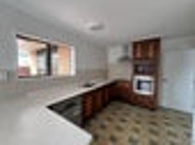 Orewa, 3 bedrooms, $740 pw