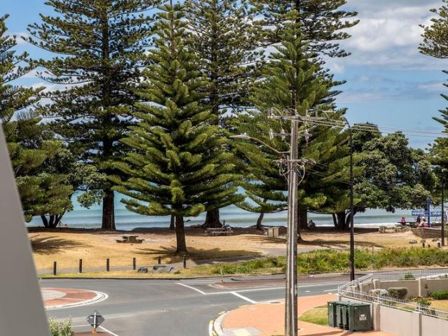 orewa, 3 bedrooms
