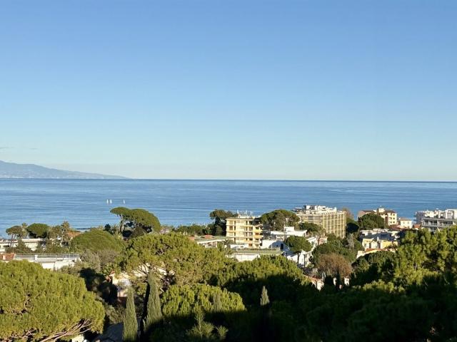 Orée du Cap d'Antibes Penthouse Vue Mer Féérique 127m² Antibes