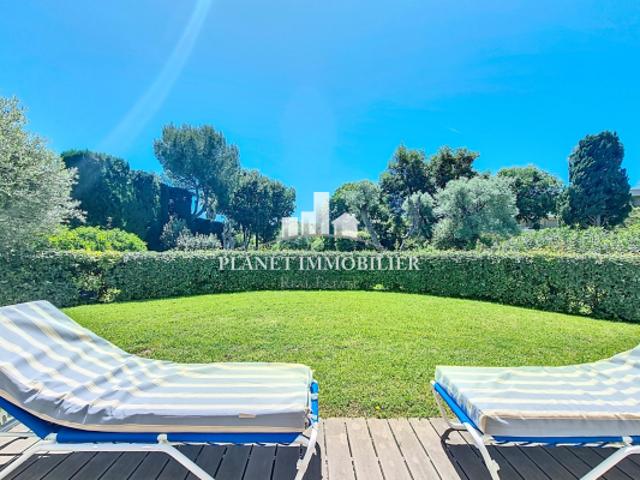 OREE DU CAP GRAND 3 PIECES REZ DE JARDIN GARAGE CAVE PISCINE