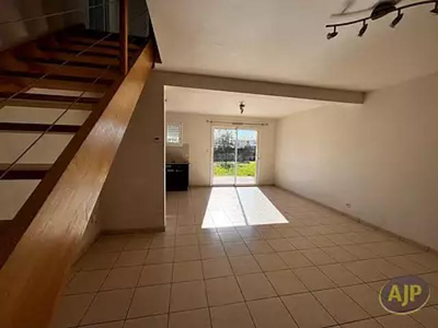 Orée d'Anjou 49270 Achat / Vente maison 4 pièces t4 au dernier étage terrasse