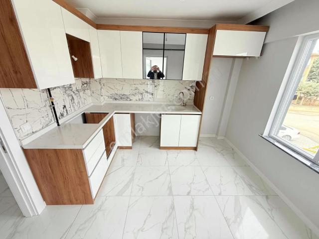 Örencik'de Satılık İskanlı Arakat Açık Cephe 3+1 Daire