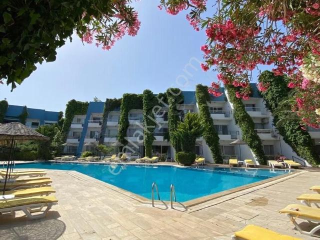 Örende Havuzlu Sitede Doğalgazlı Eşyalı 1+1 Daimi Kiralık Daire!