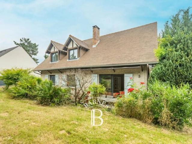 Orgeval, Maison 5 Chambres 270 m² en location