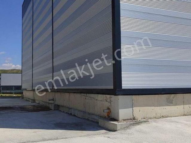 Orhaniye'de Kiralık 1750m2 Fabrika
