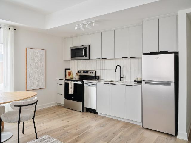 Ori 2 Bedroom Apartment for Rent at 1188 Cummings Ave, Ottawa, ON K1J 7R8 Cyrville