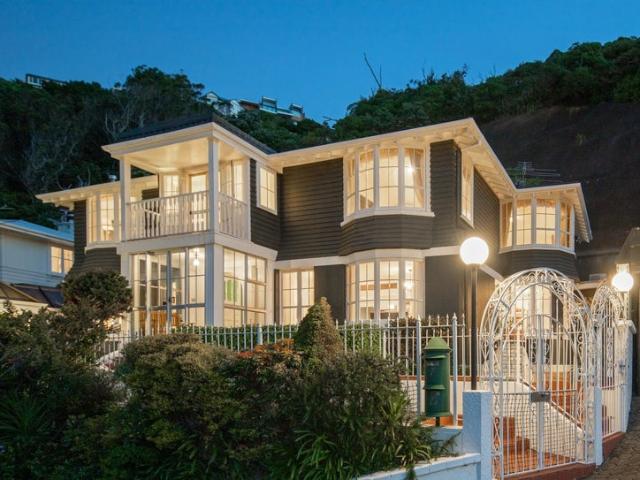 oriental bay, 3 bedrooms